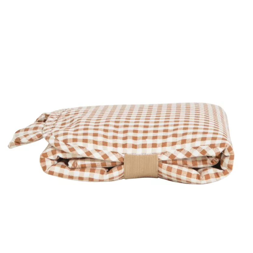 Tapis à langer de voyage vichy Pom pouce 3.webp