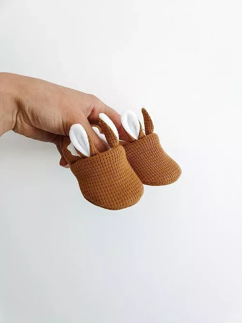 Chaussons Bébé - Gaufré Caramel 3.webp