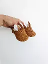 Chaussons Bébé - Gaufré Caramel 3.webp