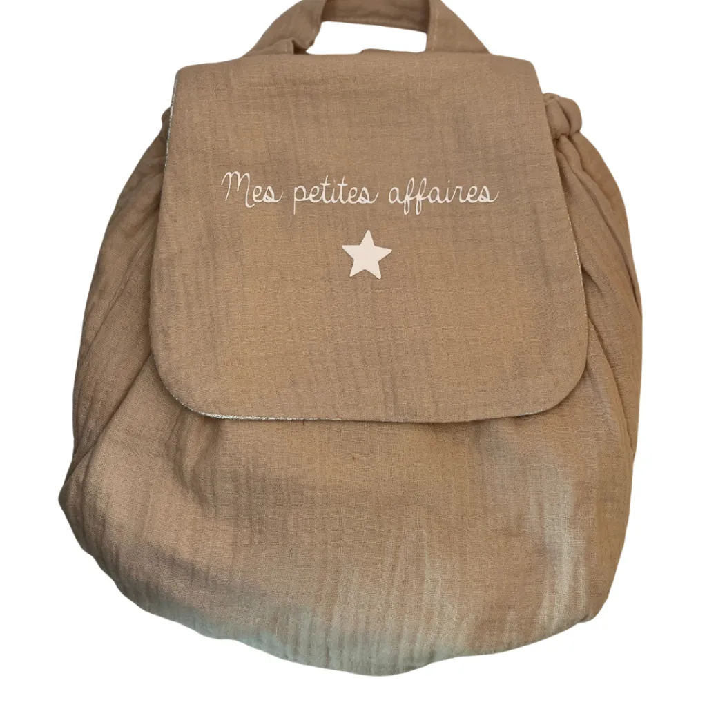 Sac à dos personnalisé double gaze  de coton beige_ Mes petites affaires.webp
