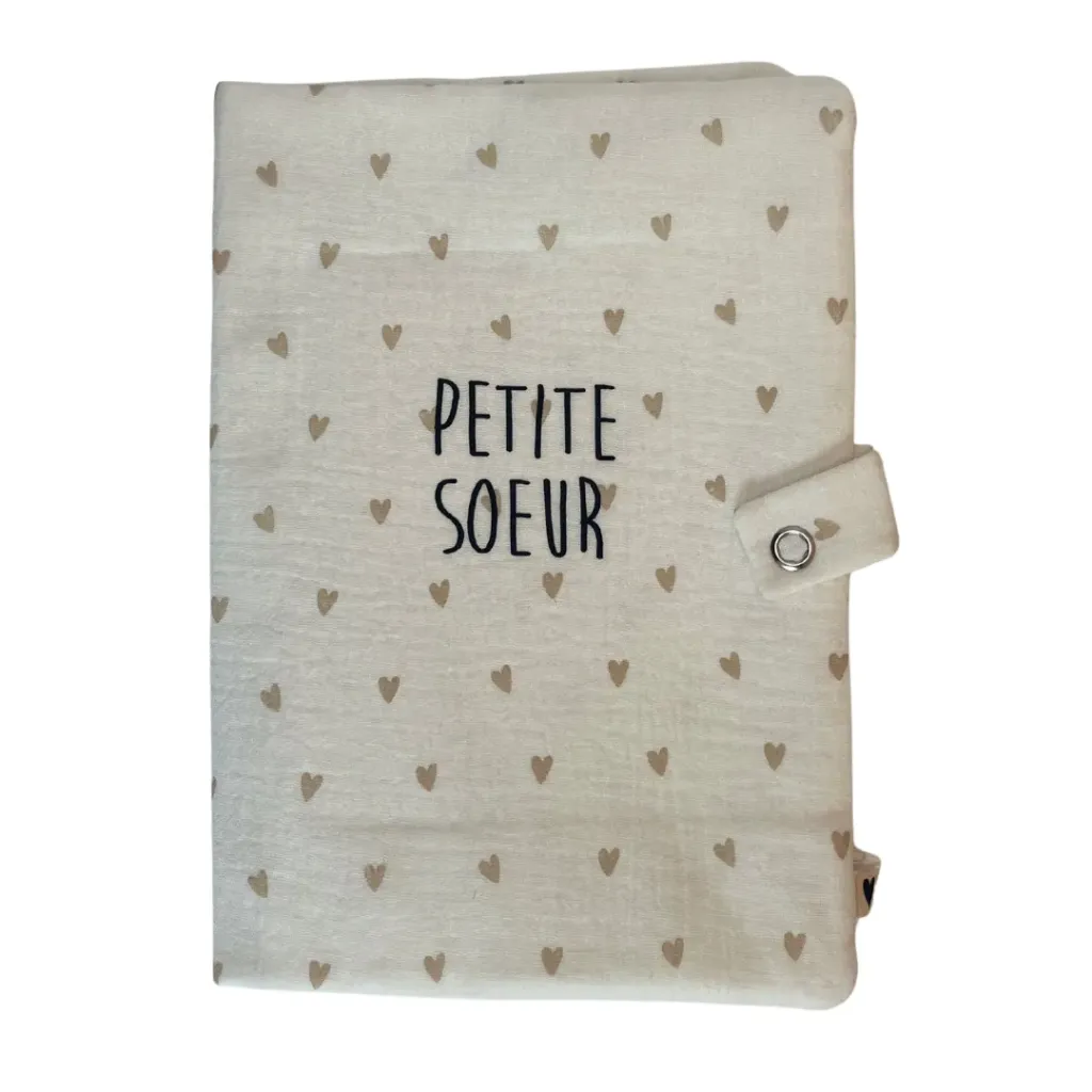 Protège carnet de santé - "Petite soeur" - Blanc petits coeurs