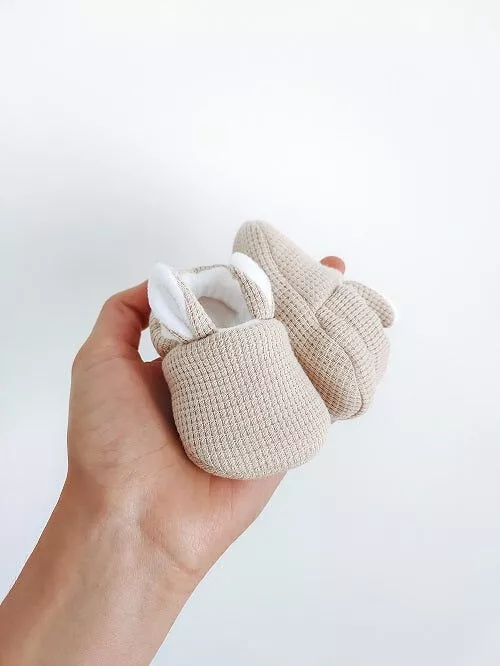 Chaussons Bébé artisanaux - Gaufré Beige (3-6mois)