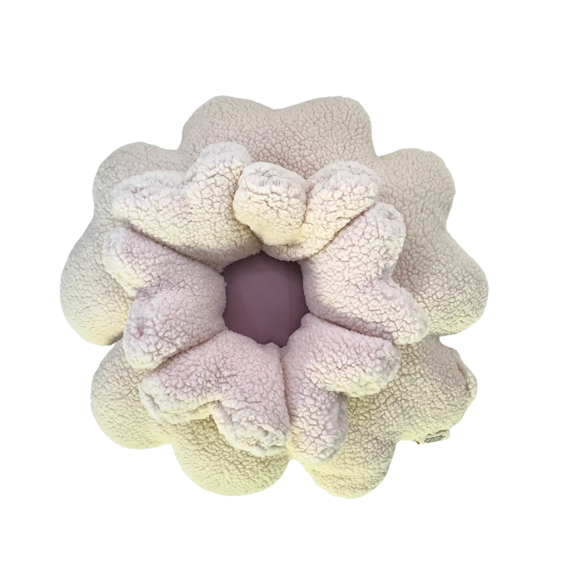 Coussin fleur moumoute