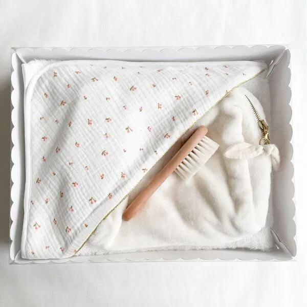 Coffret cadeau bain bébé (Cerise)